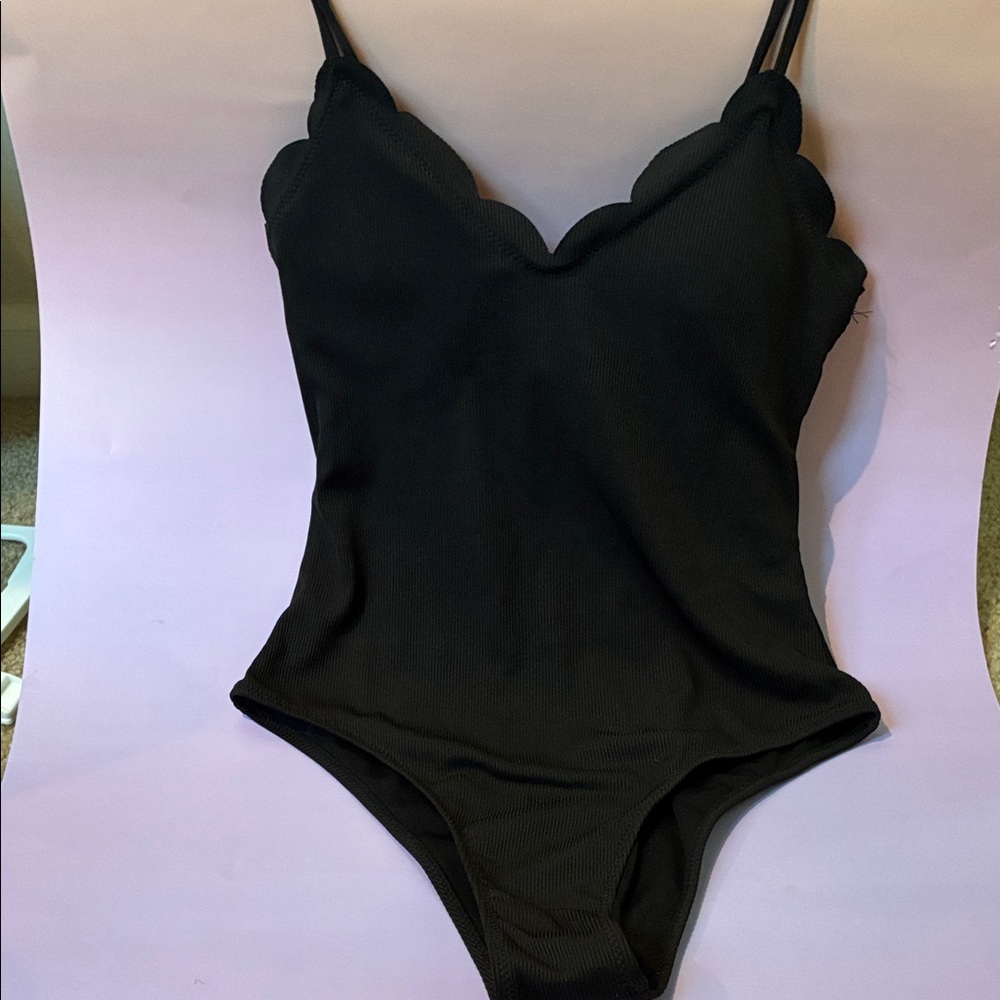 Zaful Elegant Black Scalloped One Piece